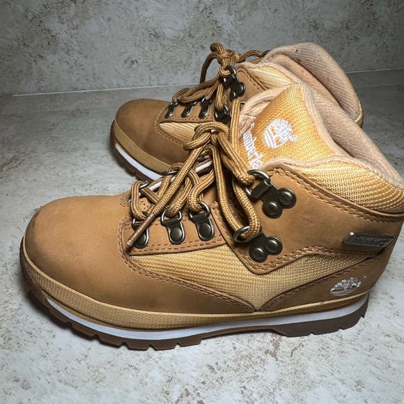 Timberlands - Picture 6 of 6